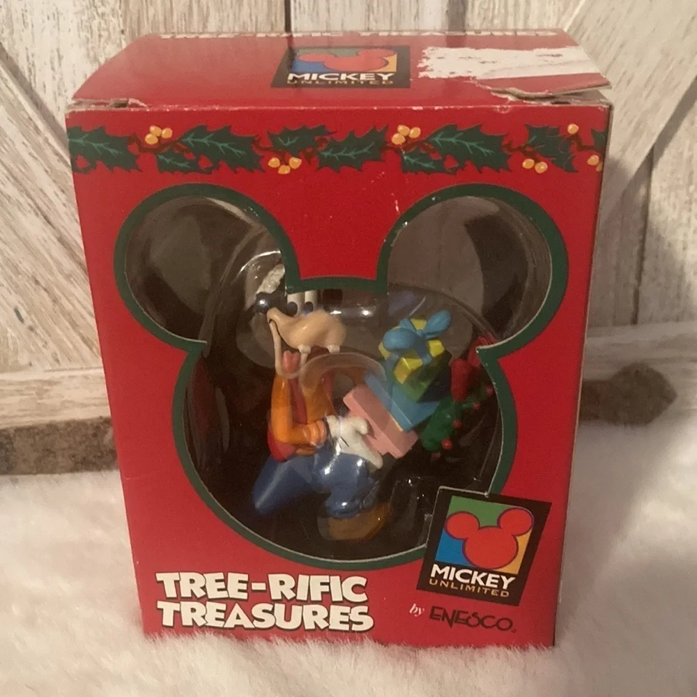 Disney Goofy Tree-Rific Treasures Christmas Ornament